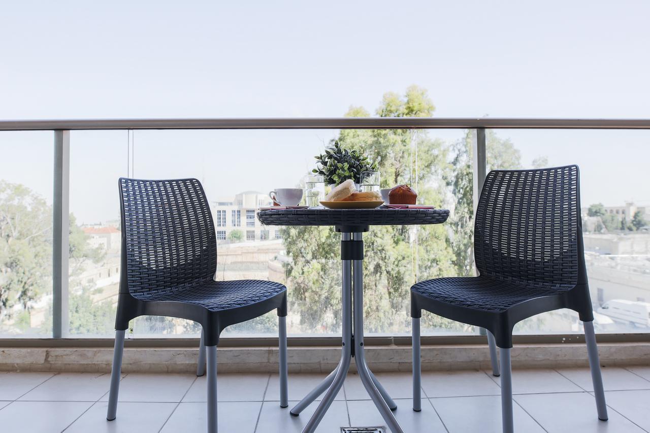 Haneviim Court Residence Jerusalem Eksteriør billede